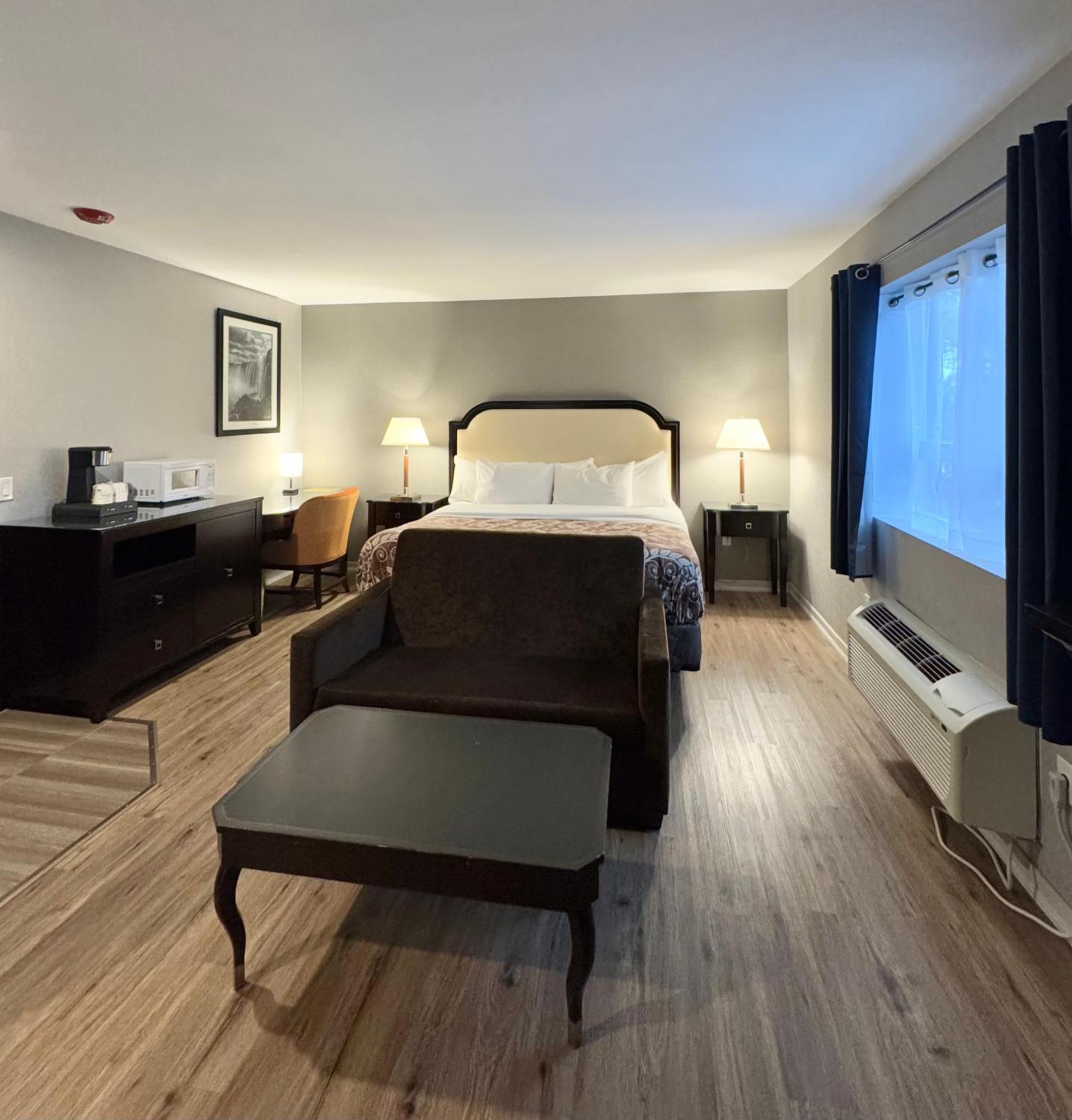 Big Bird Wawa, Surestay Collection By Western Hotel