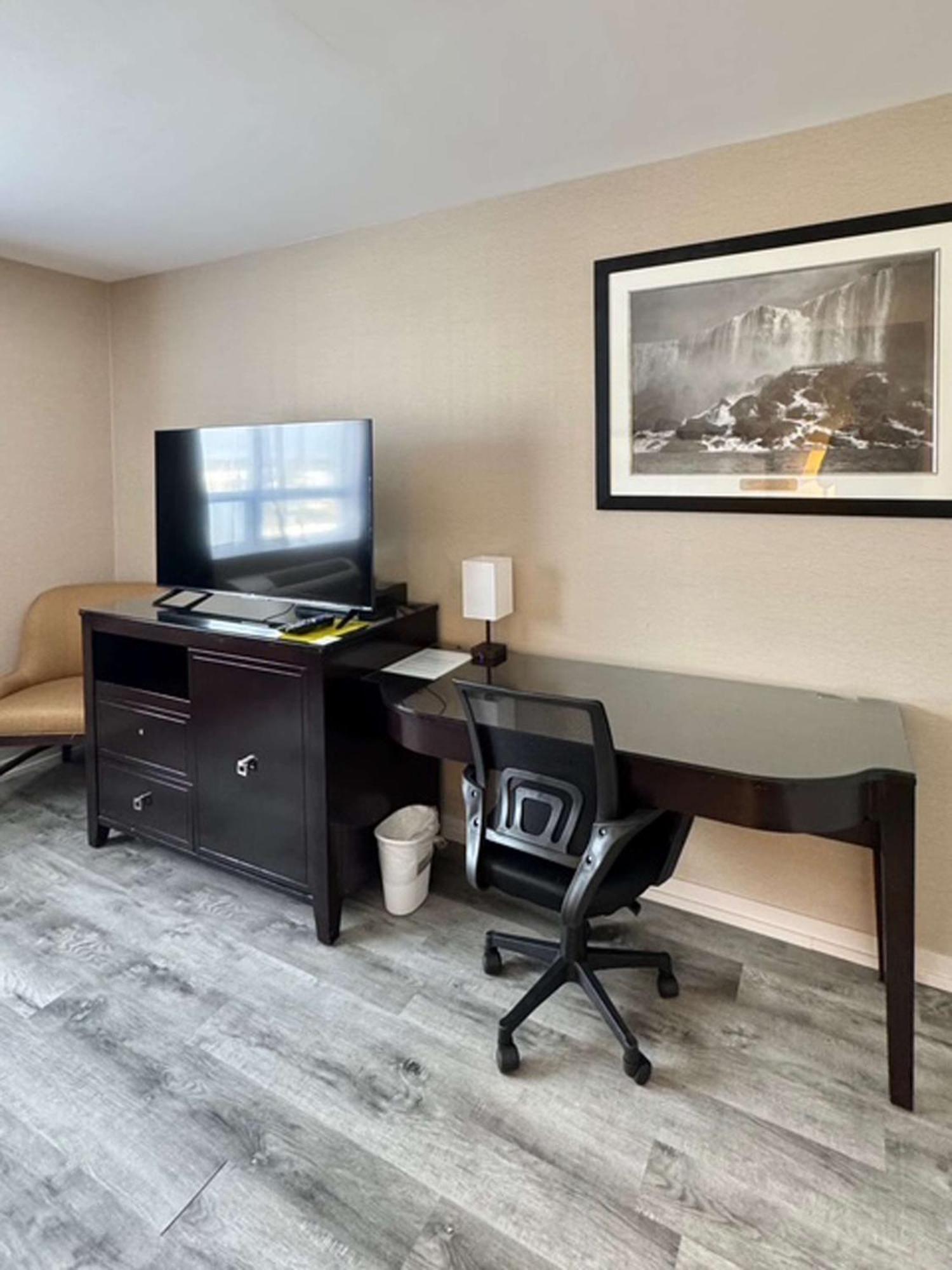 Hotel Big Bird Wawa, Surestay Collection By Western