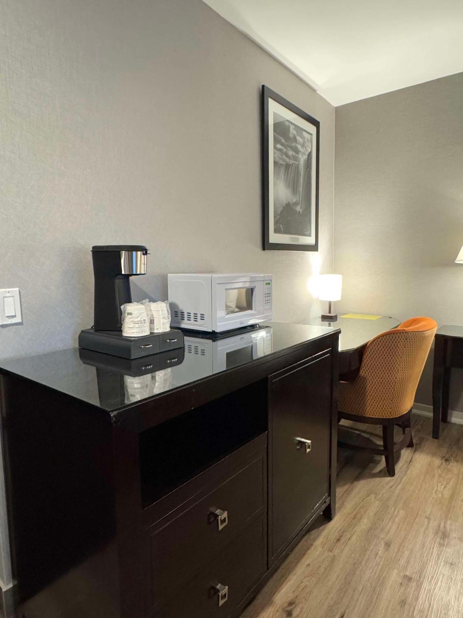 Big Bird Wawa, Surestay Collection By Western Hotel 3*
